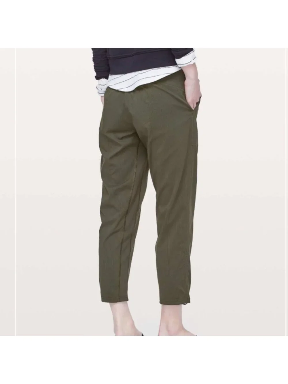 Lululemon Dance Studio Crop II *Unlined 20